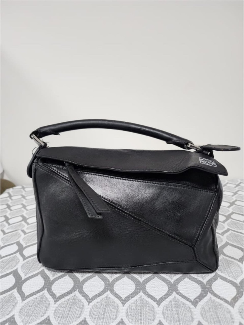 Authentic Loewe Black Leather Small Puzzle Shoulder Bag